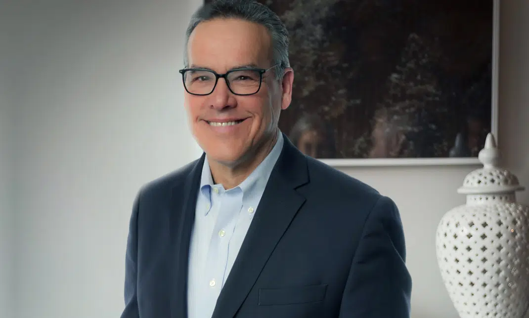 portrait of Mike Lararia